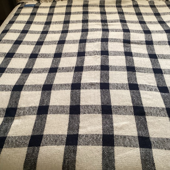 Pottery Barn Throws, pair navy and white check pattern 50 1/2” x62 1/2” - Picture 4 of 8